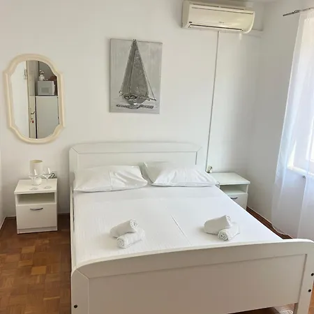 Mare Apartamento Makarska