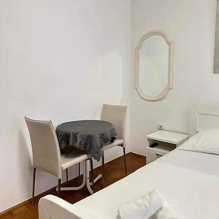 Mare Apartamento Makarska