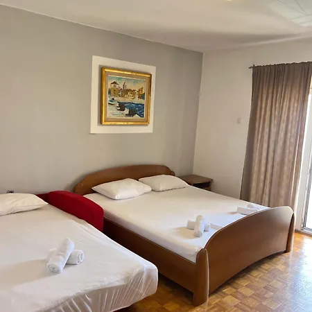 Apartament Mare *